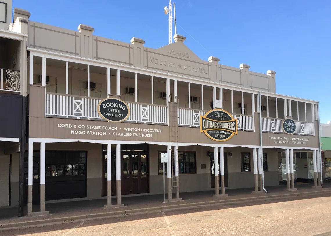 Outback Pioneers sign program